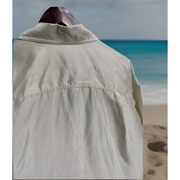 Company Ellen Tracy Silk Button Blouse SS Cream Hong Kong Lady S? (Chest 46") - Picture 2 of 11